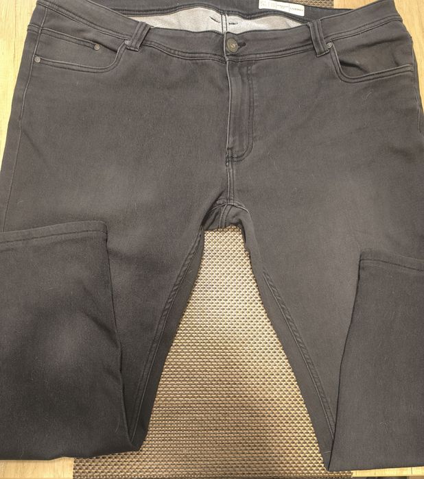 Дънков панталон за големи мъже