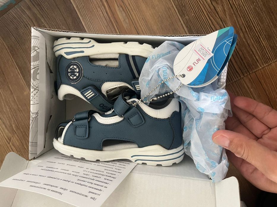 Сандали детский новый