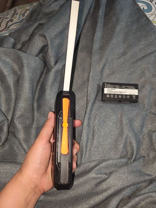 Телефон кнопочный servo h9, 2Сим, станция метро Москва