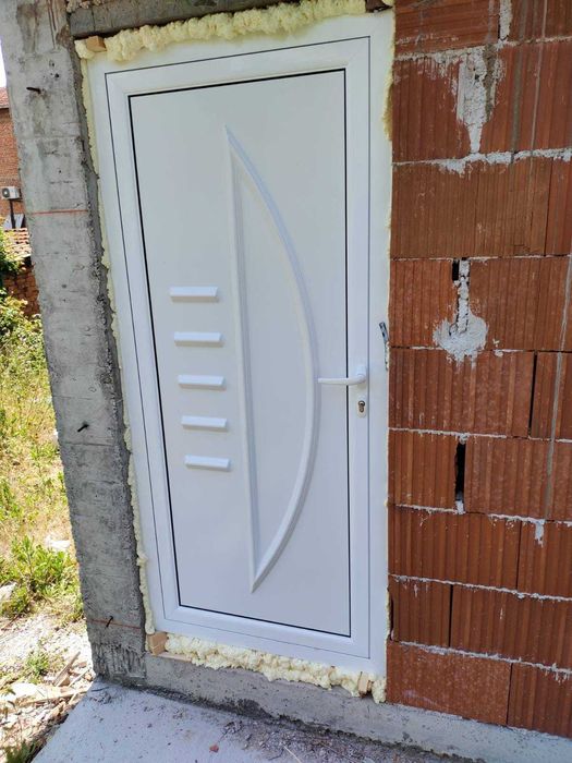 Двуетажна къща с акт 15