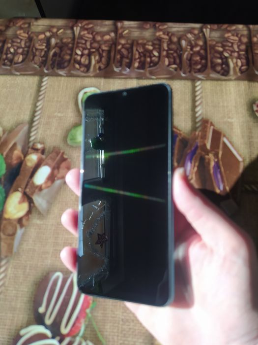 Продавам телефон Xiaomi Redmi 9