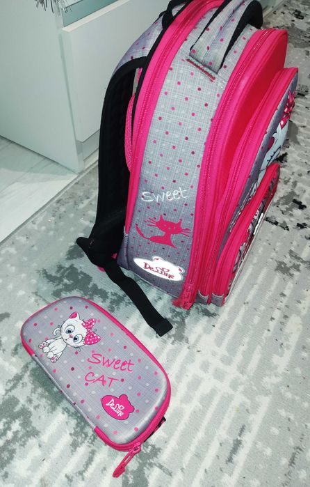 Школьный рюкзак Россия