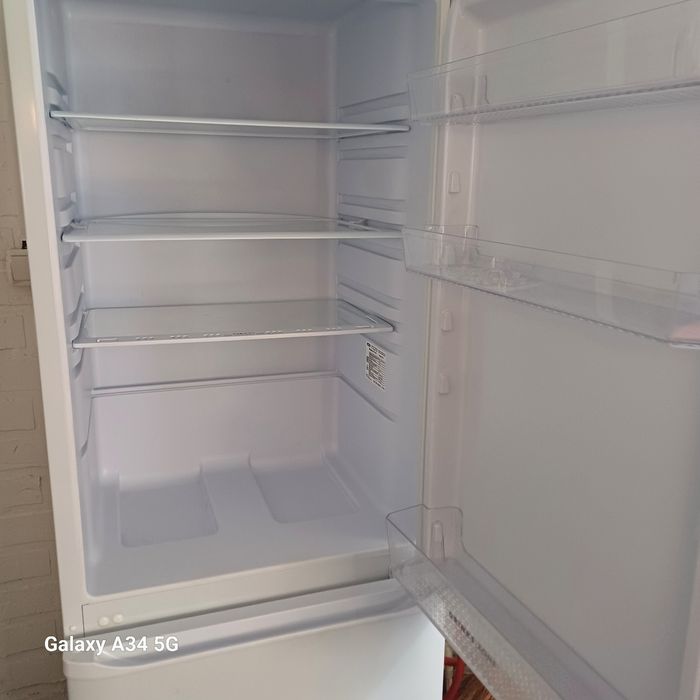 Холодильник Бирюса 6033.