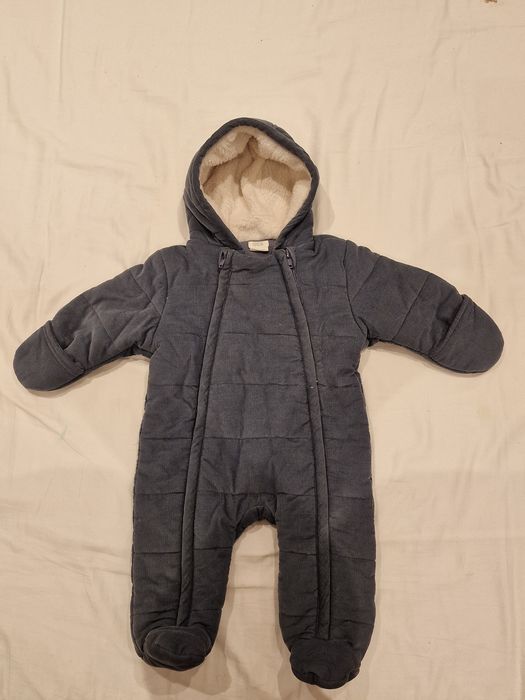 Combinezon gros NEXT 0-3 LUNI / Mamas&Papas Blue Quilted Cord Pramsuit