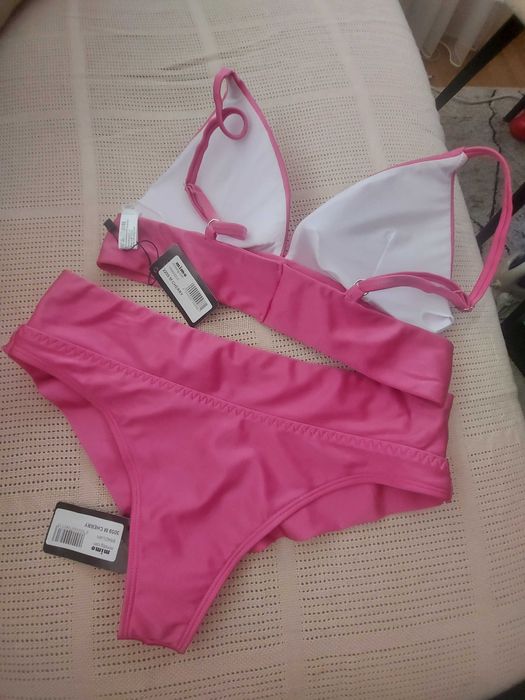 Дамски бански костюм