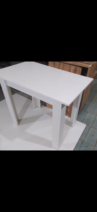 столы новые.доставка