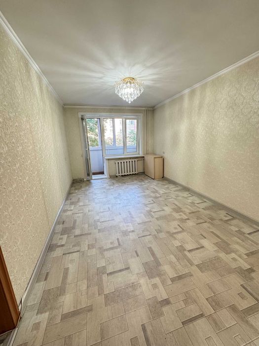 продается 2 ком квартира