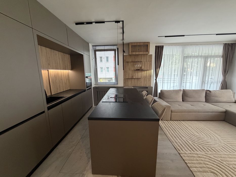 Apartament 3 camere ARED R18