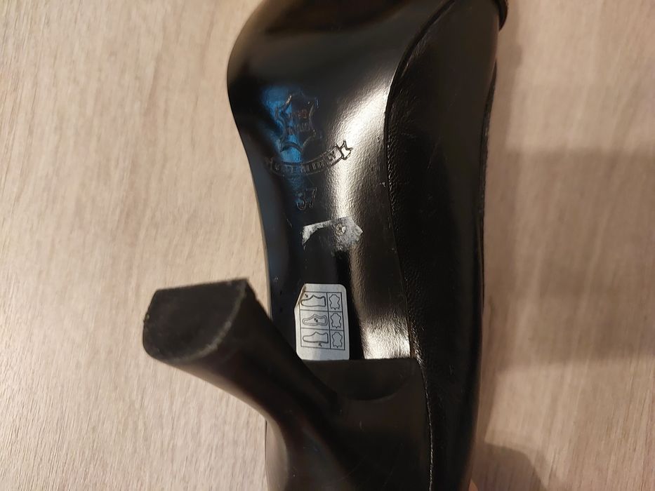 Туфли женские продам