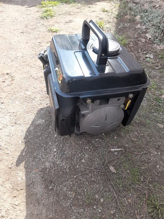 Электрогенератор бензиновый