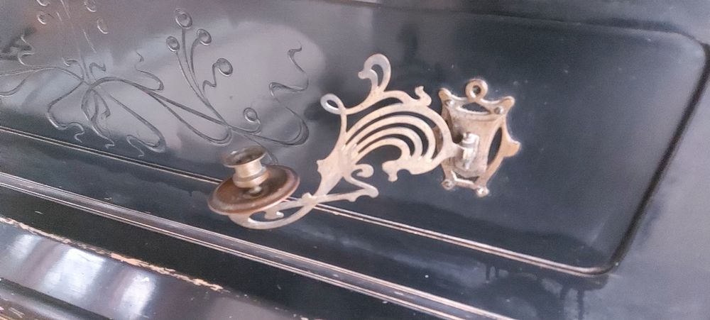 Продаётся антикварное пианино 1888 года "Леппенберг"