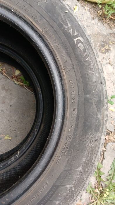 Продам шины R15 205/65 в хорошем