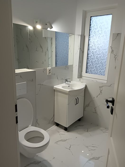Apartament de închiriat