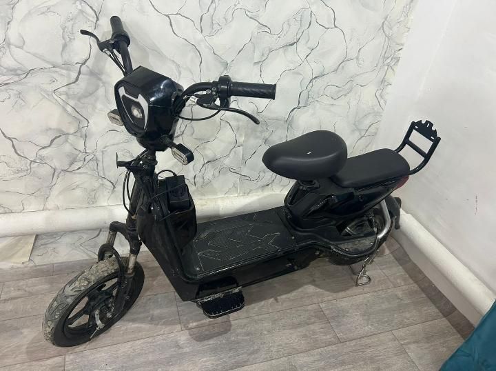 Продам Электроскутер ляпарда