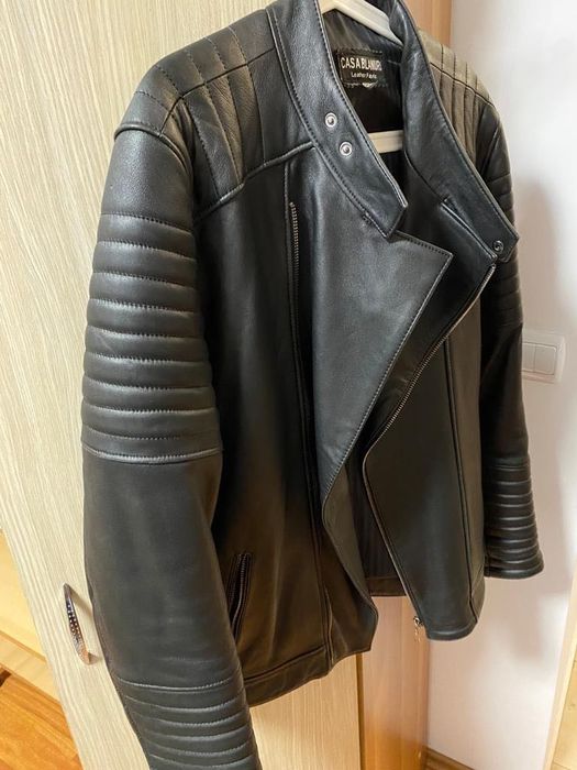 Geaca de piele “Casa de Blanuri”, neagra, model biker