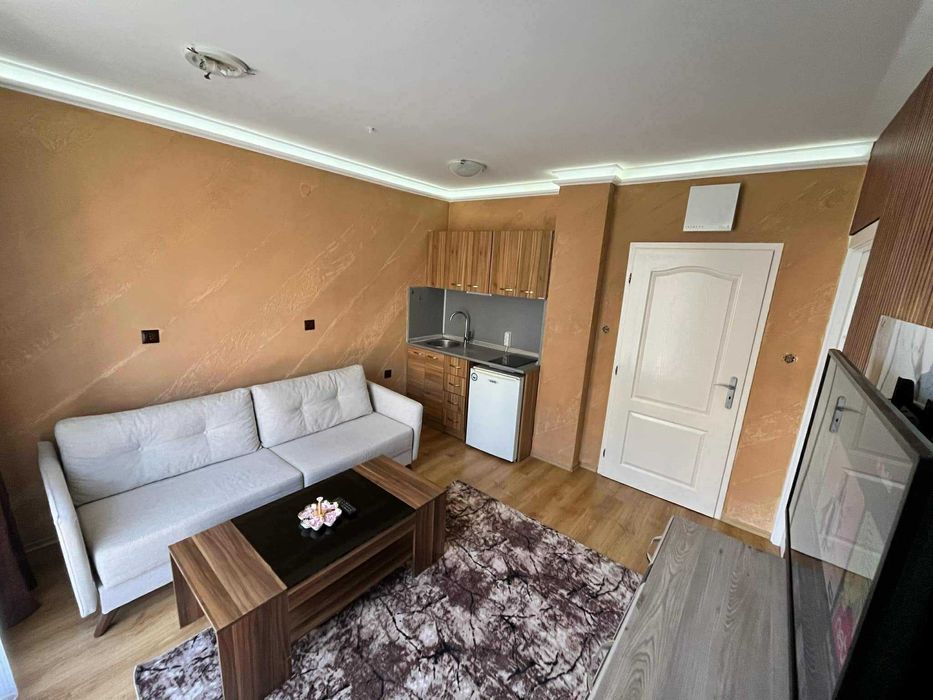 Продава се Двустаен апартамент в к.к. Слънчев бряг - 60 кв.м за 1134 €/кв.м - Снимка #2