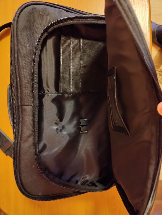 geanta pentru laptop
