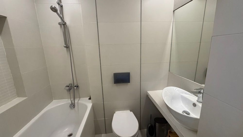 Продава се Тристаен апартамент в София, Гоце Делчев - 85 кв.м за 9 €/кв.м - Снимка #5