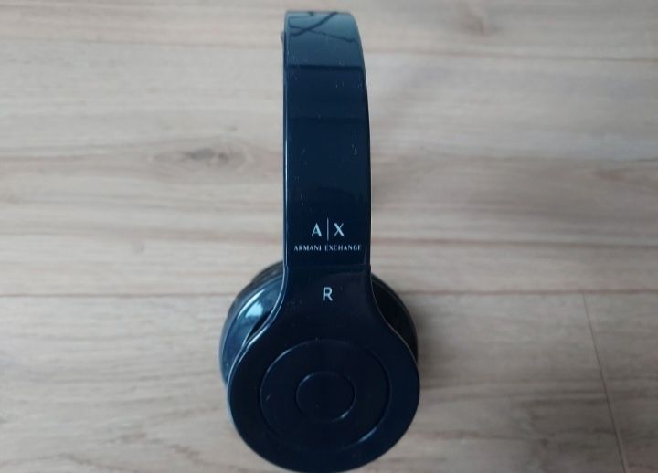 Armani exchange deals bluetooth headphones