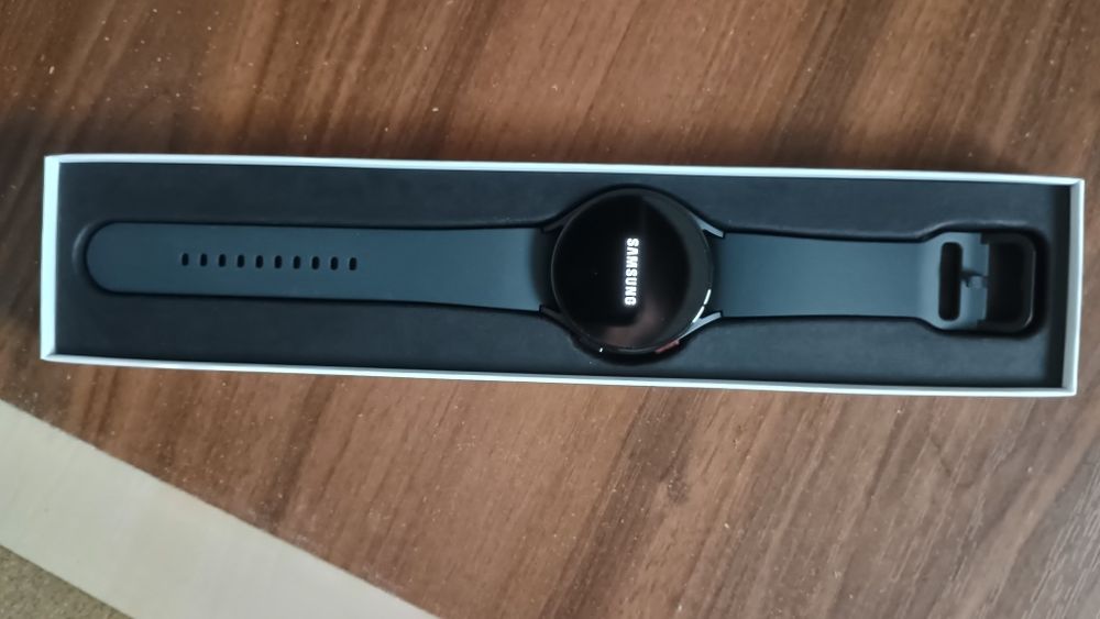 Vând Samsung Watch 5 LTE 44mm