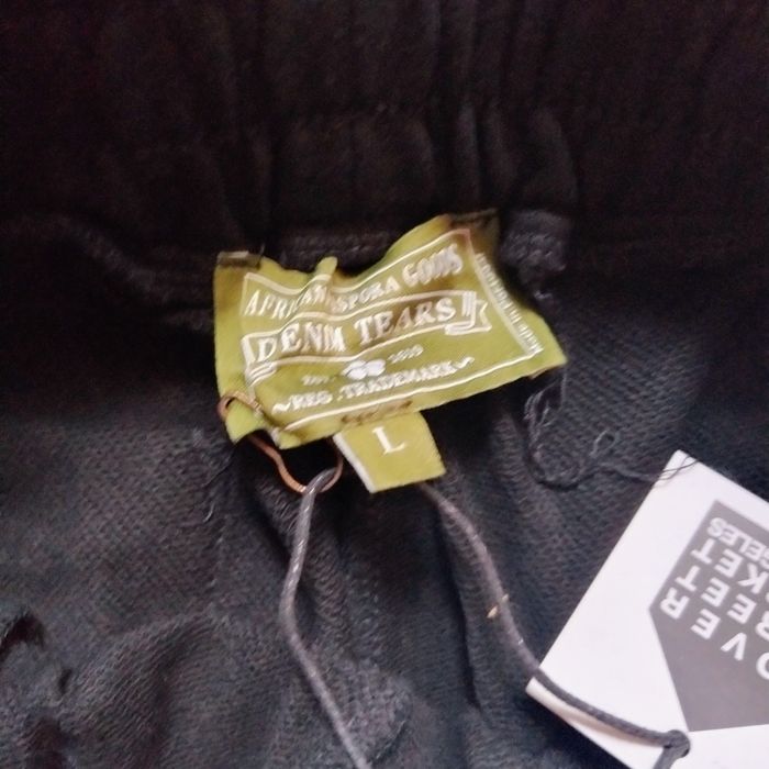 Pantaloni scurți Denim Tears (M) Noi cu eticheta