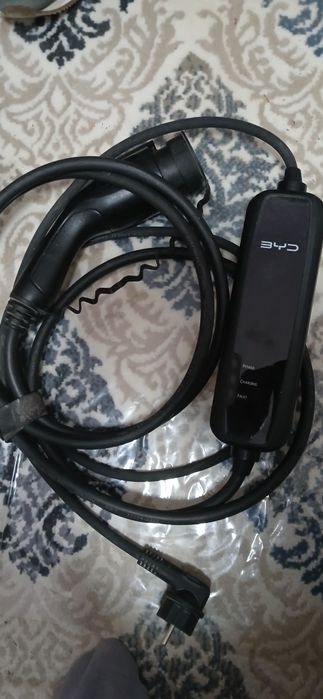 Зарядное устройство BYD учун