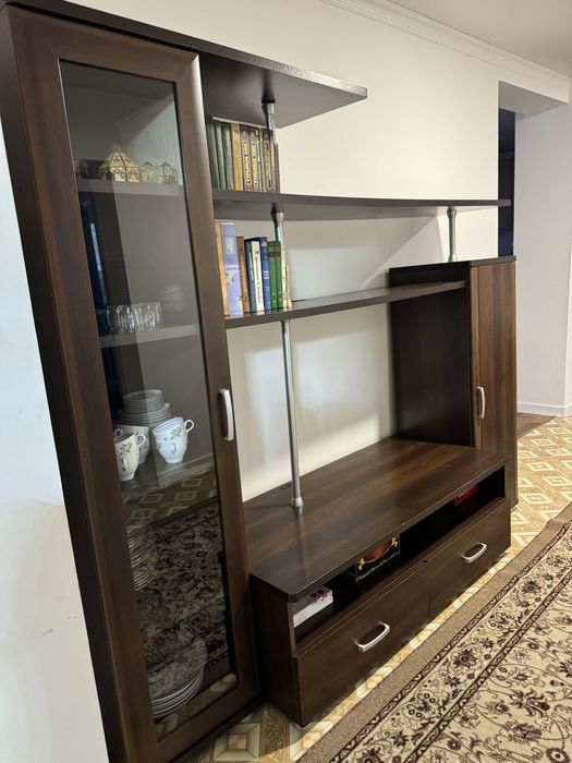 Шкаф для гостиной