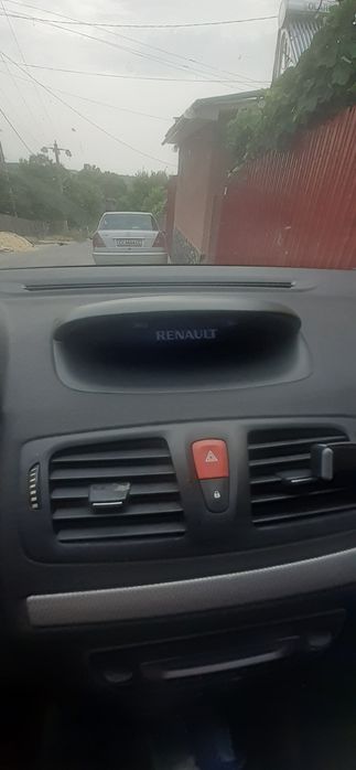 Vând s-au schimb cu ceva mai nou .