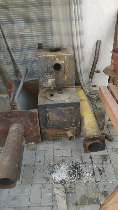 Продам котел на твердом угле 700кв есть рубашки в хорошем состоянии.