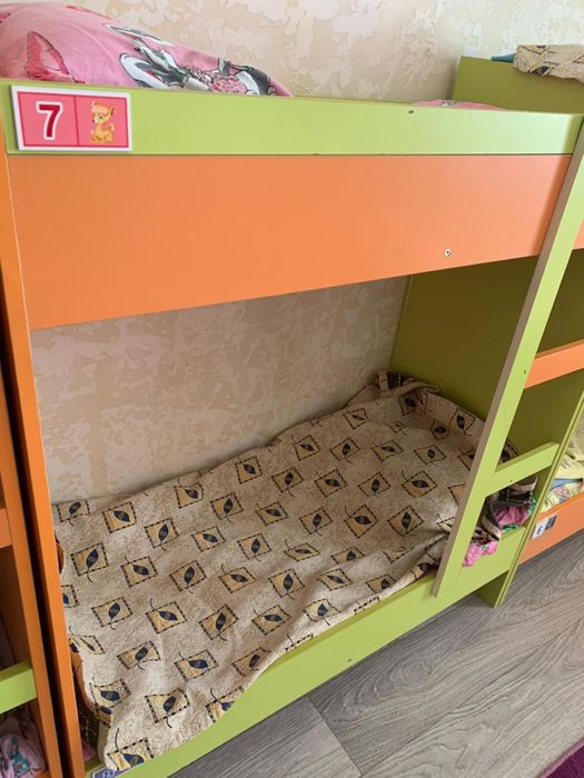 Продается детская двухъярусная кровать