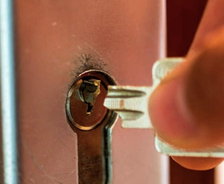 Fara Dauna/Lacatus 24h/Locksmith 24h/cheie rupta/Usa blocata/Fara