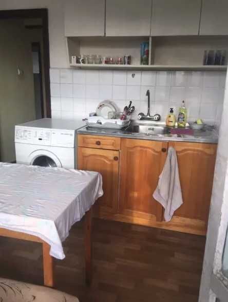 Дава се под наем Двустаен апартамент в Бургас, Изгрев - 80 кв.м за 102 € - Снимка #4