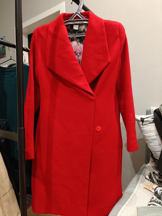 Продам женское пальто