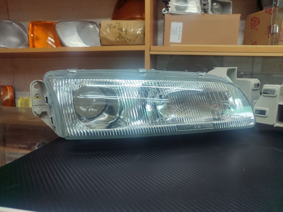 Фары передние на Мазда 626 кронус