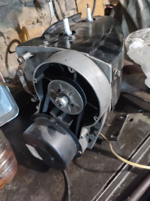 Продается двигатель на снегоход рысь