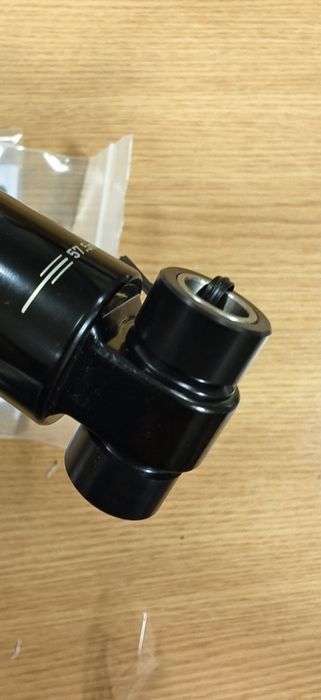 НОВ Заден амортесьор/Шок RockShox Super Deluxe Select+ 230x57.5/62.5