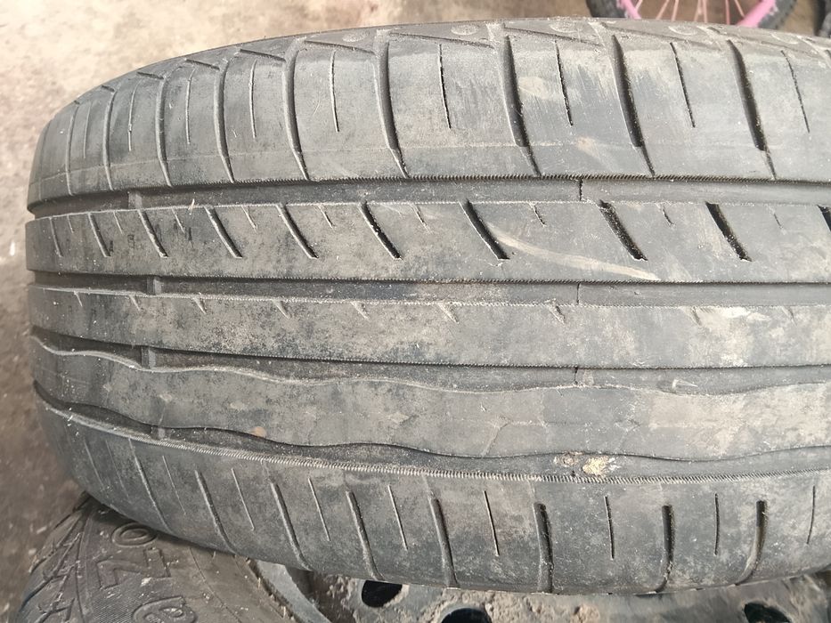 Продам две шины на 17