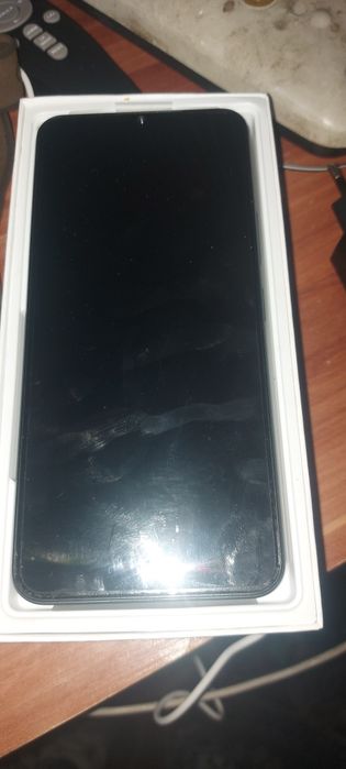 Продам телефон vivo Y03