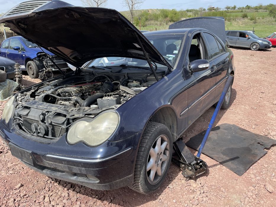 Мерцедес Ц класа 2.0 компресор автомат части