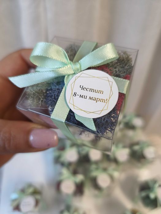 Нежни подаръци за осми март! САМО 2,56€!