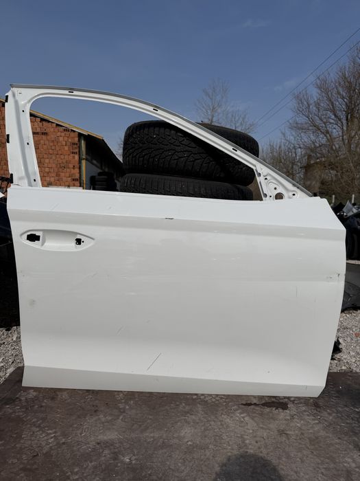 Врата Skoda Octavia 4 2020 год.-