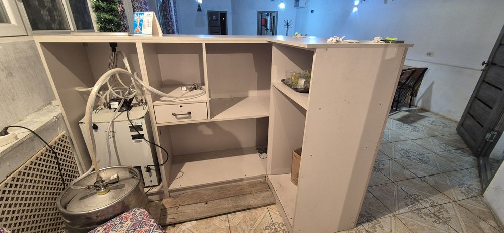 Продаётся барная стойка