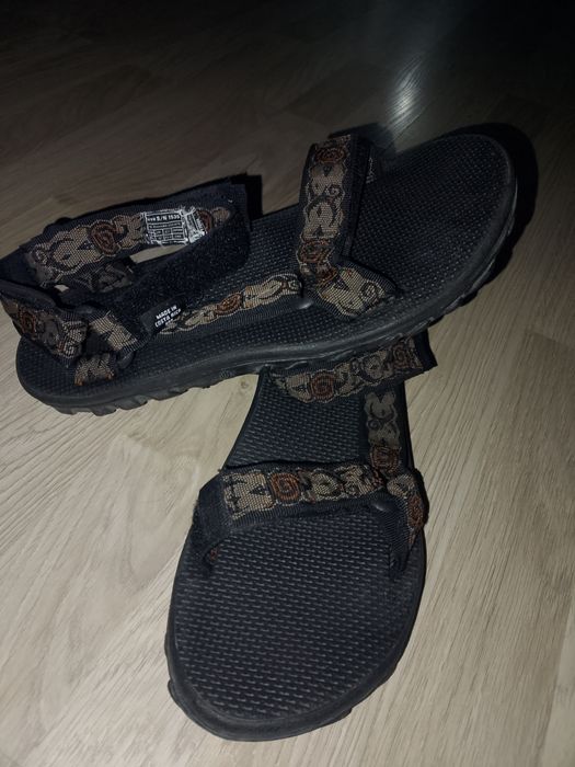 Sandale Teva  stare foarte buna