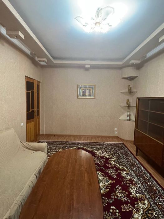 Продается 4х комнатная Квартира "Гулистан"