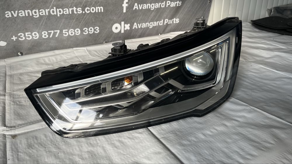 Десен и ляв фар Audi A1 (2016-2018)