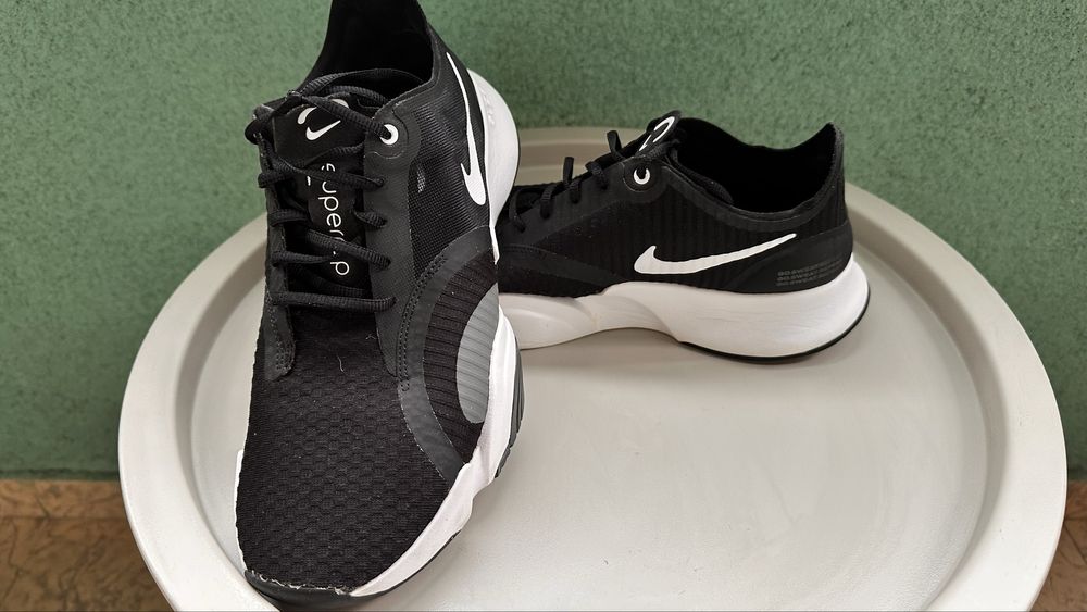 Маратонки Nike Superrep