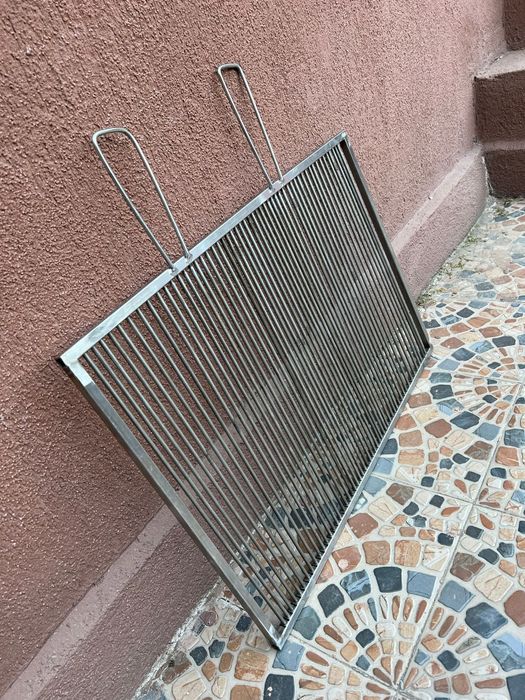 Grătar de inox .