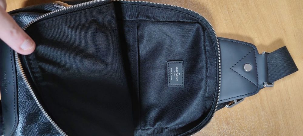 Продам оригинальную сумку Louis Vuitton