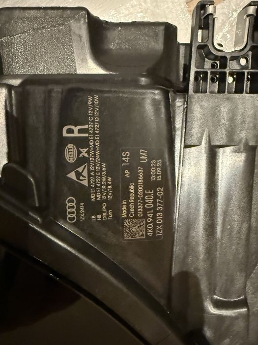 Far dreapta NOU Audi A6 Matrix , impecabil