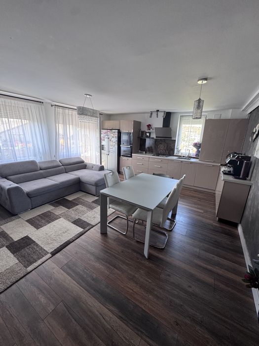 APARTAMENT 3 camere– 96 mp